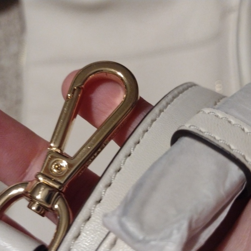 Michael kors purse - Picture 14 of 14